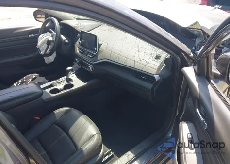 2021 Nissan Altima Sr Fwd z USA, uszkodzony, nr VIN 1N4BL4CV2MN351022